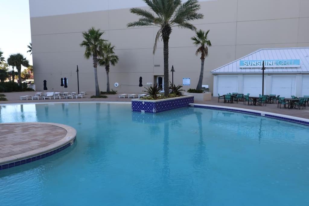Apartamento Laketown Wharf 1233 Luxury