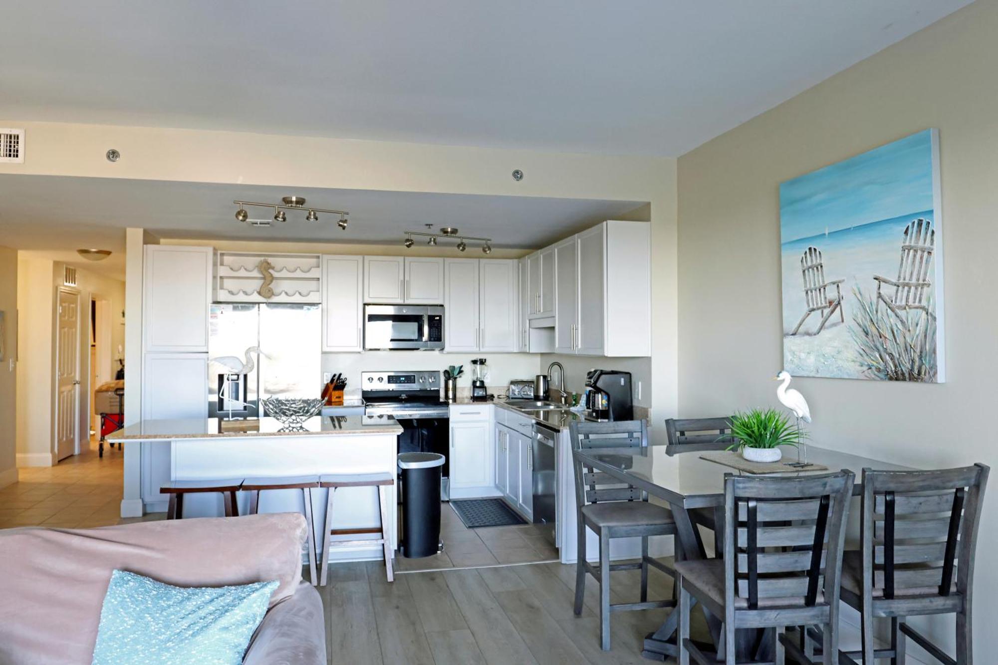 Laketown Wharf 1233 Luxury Apartment *