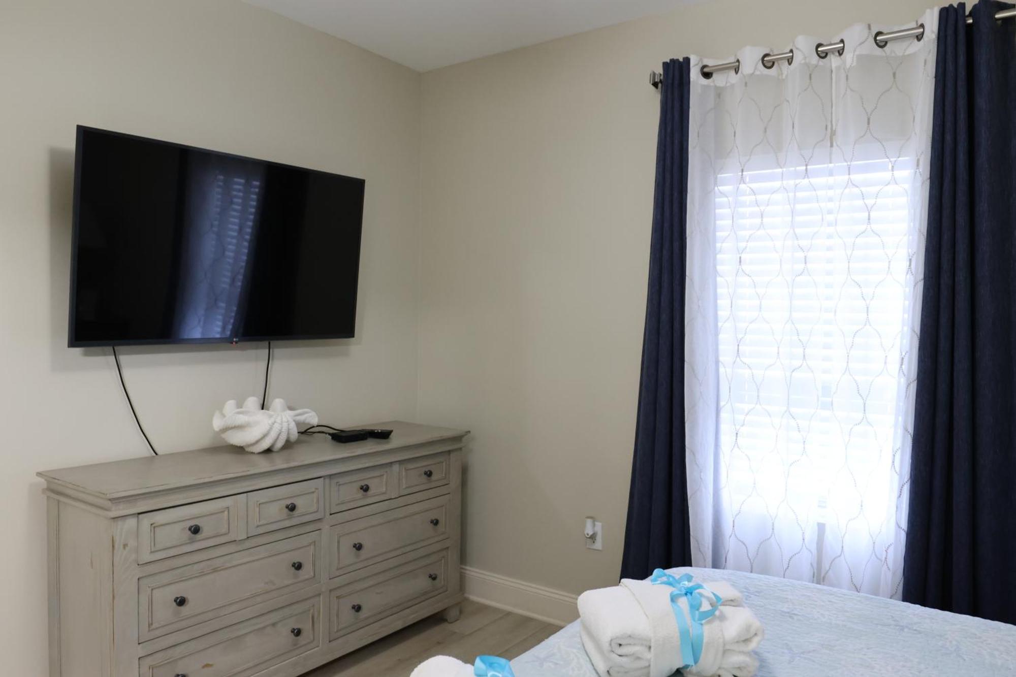 Apartment Laketown Wharf 1233 Luxury