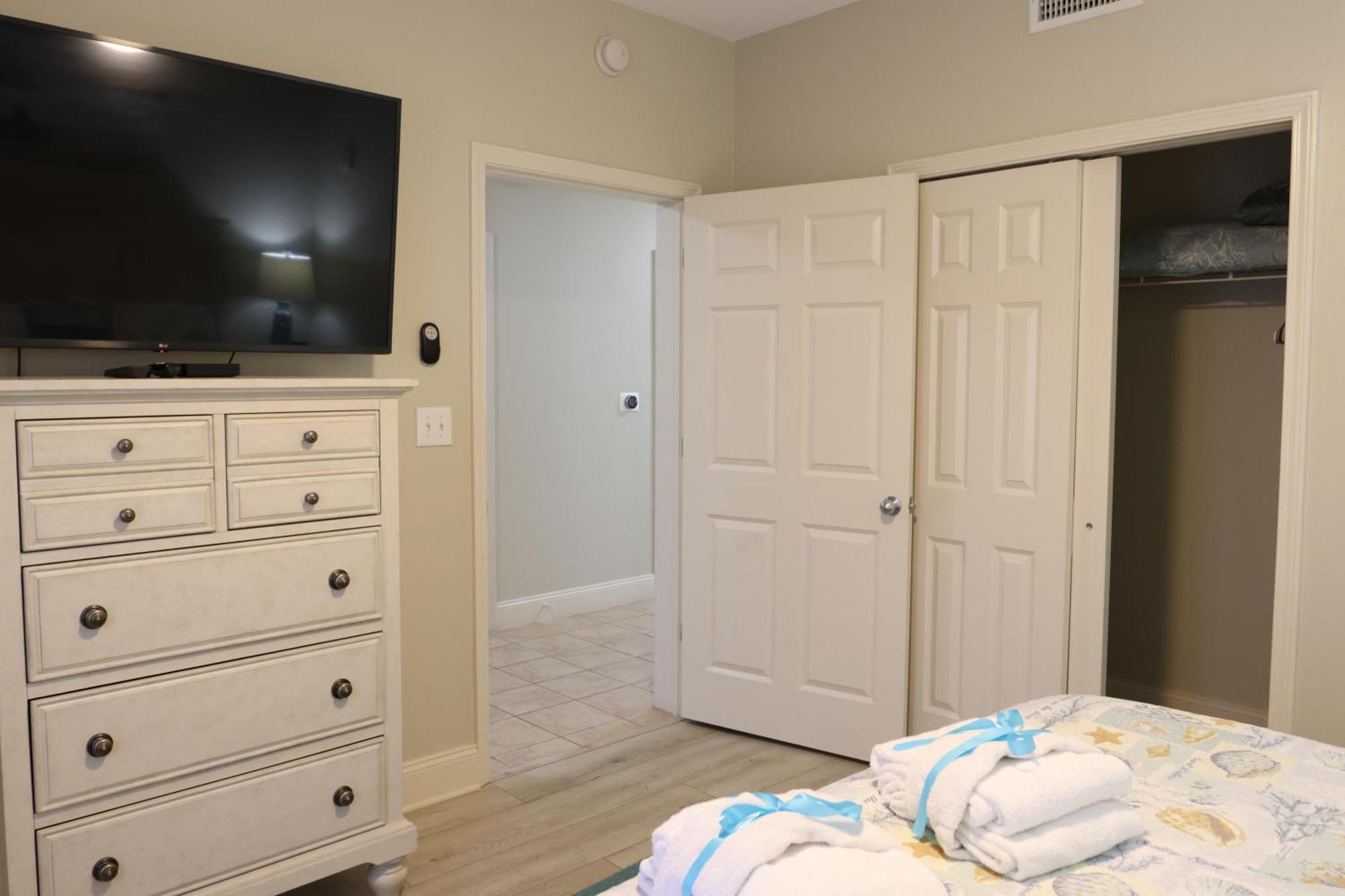 Apartment Laketown Wharf 1233 Luxury *